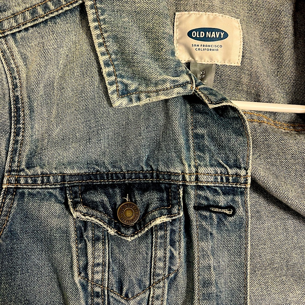 OLD NAVY DENIM JACKET (crop, jean jacket)